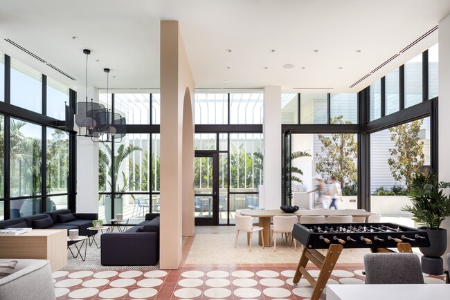 Intro, Burbank, CA 91502 - photo 7