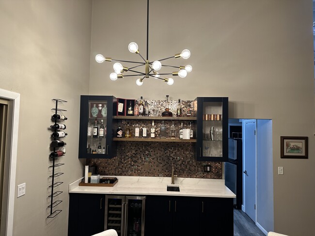 4646 S 124th St, Greenfield, WI 53228 - photo 2