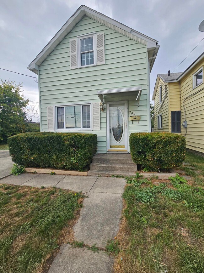 766 W Wayne St, Lima, OH 45801