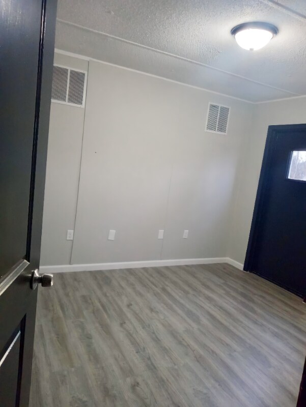 777 E Yerby St, Marshall, MO 65340 - photo 4