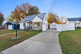 504 W 1st St, Shawano, WI 54166