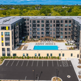 8530 W National Ave, West Allis, WI 53227