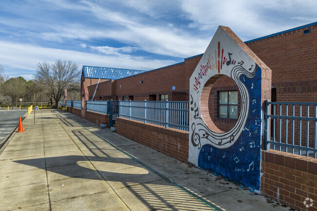 Classroom art on the exterior of Greenway Park Elementary.