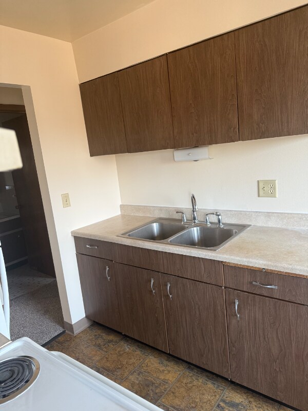 729 Oakdale Ave, Saint Paul, MN 55107 - photo 2