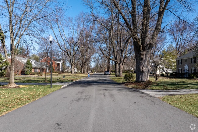 Druid Hills is a walkable neighborhood located in Louisville, Ky.