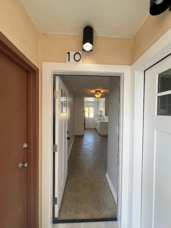 3945 W 8th St Unit 10, Los Angeles, CA 90005
