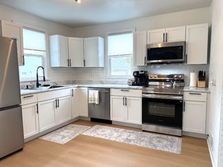 735 N 6th Ave, Sturgeon Bay, WI 54235