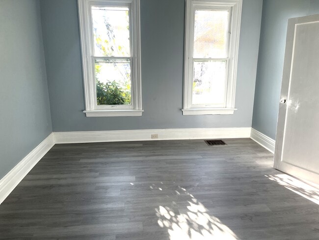 715 Vine St, Erie, PA 16503 - photo 3