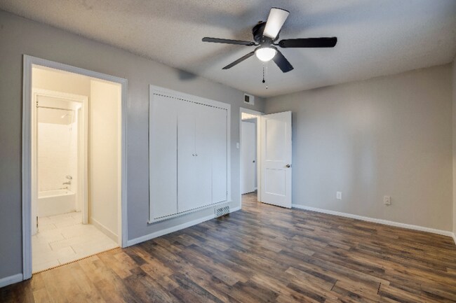 336 S Dudley St unit 2, Memphis, TN 38104 - photo 2