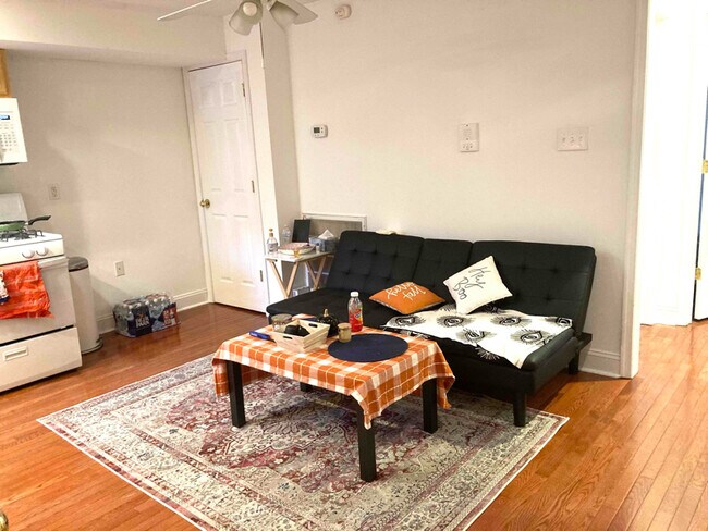 1617 N Sydenham St unit 3R, Philadelphia, PA 19121 - photo 3