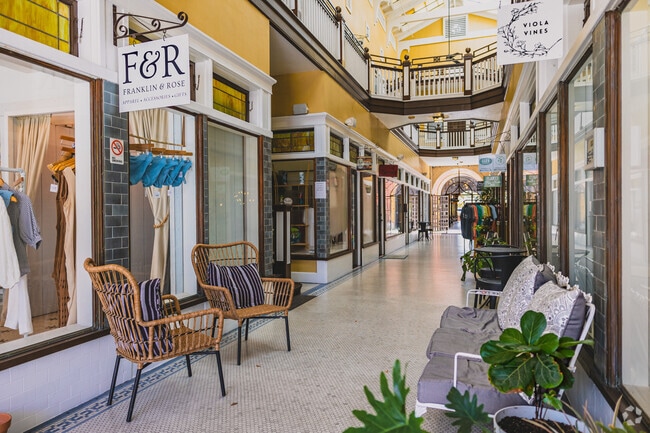 The historic Rhodesbilt Arcade building features an array of shops & dining options for guests.