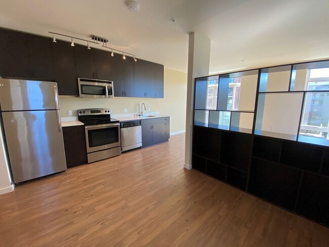 The Local 418, Seattle, WA 98102 - photo 4