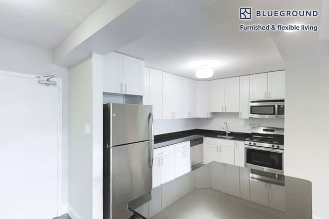 2111 Richmond Hwy unit ID8419A, Arlington, VA 22202 - photo 6