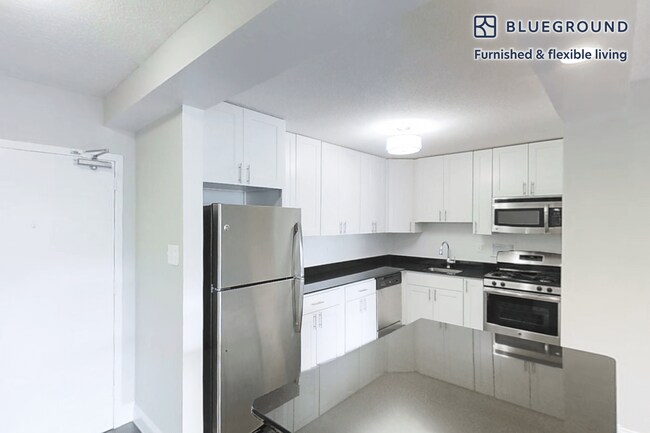 2111 Richmond Hwy unit ID8420A, Arlington, VA 22202 - photo 6