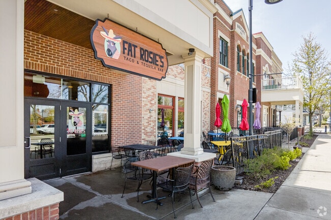 Fat Rosie’s Taco & Tequila Bar offers Mexican eats and cocktails served in an upbeat, festive setting with whimsical décor and outdoor seating.