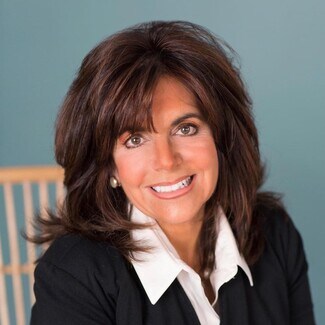 Stacie Gianelos