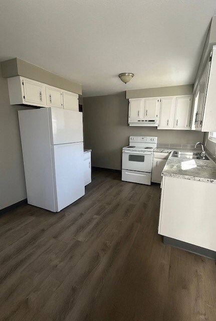 1835 Koran Ave NW unit 1837 Koran Ave NW, Canton, OH 44708 - photo 6