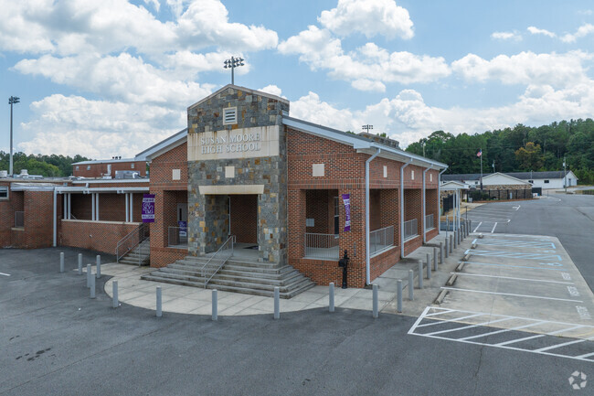 Susan Moore High School is part of the Blount County School District.