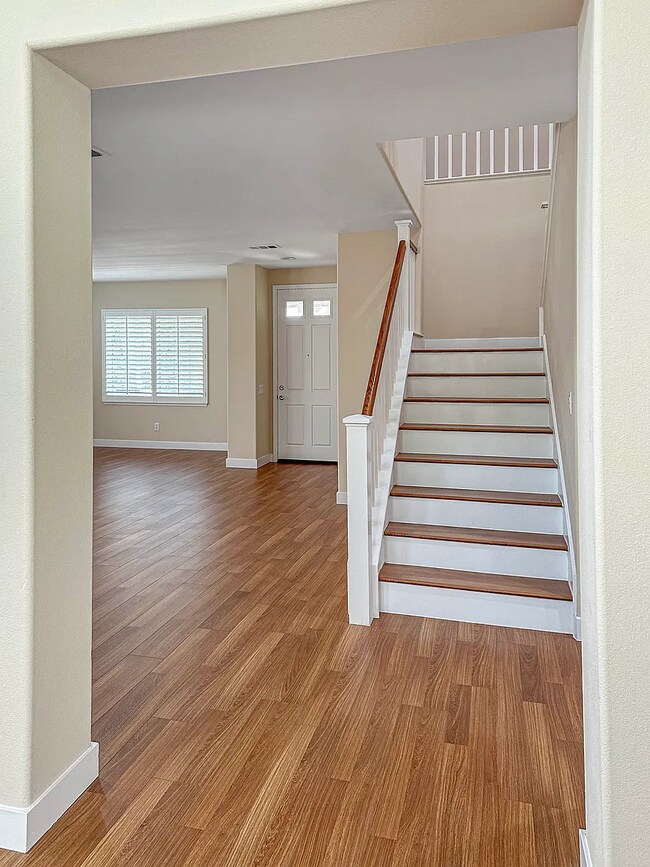 25617 Henley Way, Stevenson Ranch, CA 91381 - photo 7