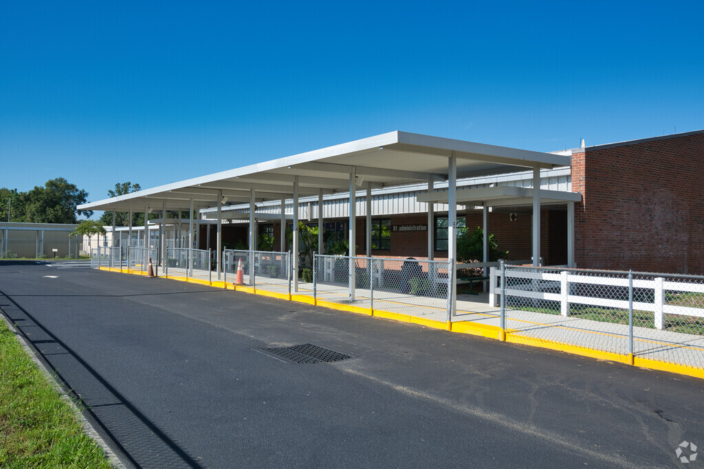 Cypress Ridge Elementary School provides education to the little residents in Minneola.