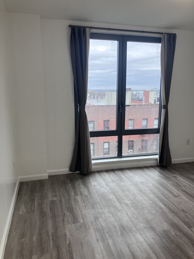 3563 95th St Unit Available Space, Jackson Heights, NY 11372
