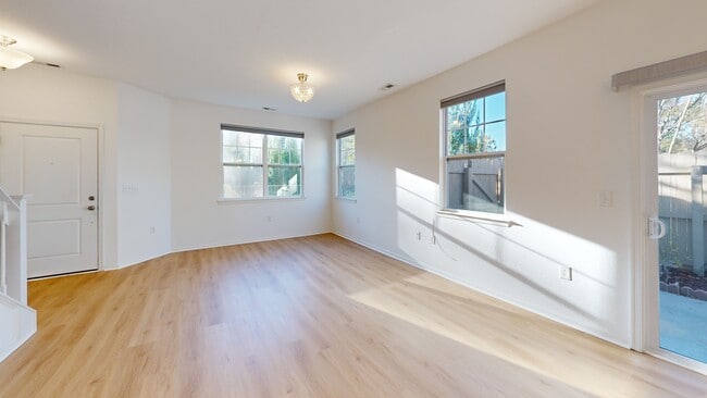 2802 Rowling Way, Chesapeake, VA 23321 - photo 3