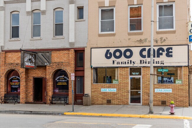 600 Cafe serves residents of Miles City with delicious diner style breakfast.