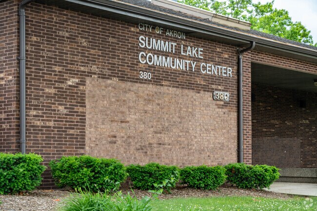 The Summit Lake Community Center In Summit Lake offers a variety of programs for residents.