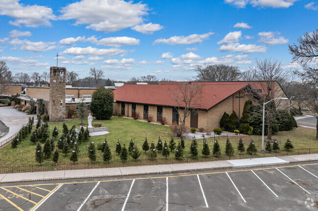 St. Thomas the Apostle School is attached to the St. Thomas Roman Catholic Church.