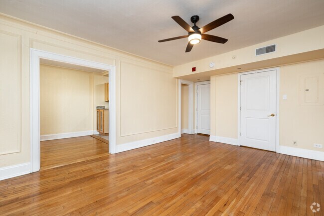 4616 Lindell Blvd. (Carleton Apt), Saint Louis, MO 63108 - photo 6