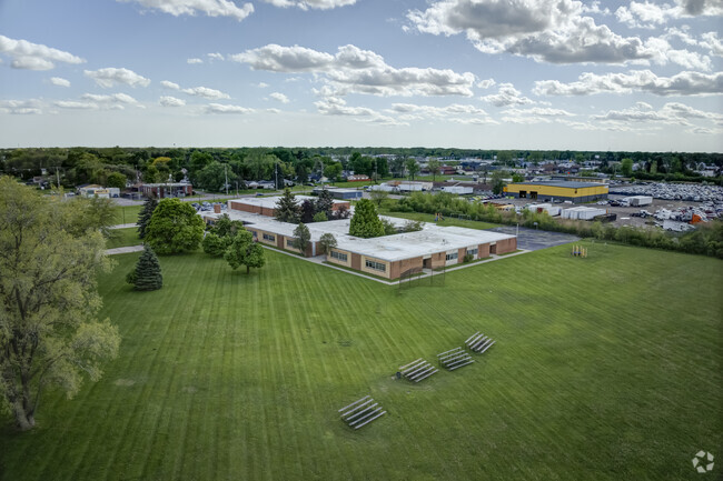 Accelerated Learning Academy has an all-encompassing curriculum to empower young minds.