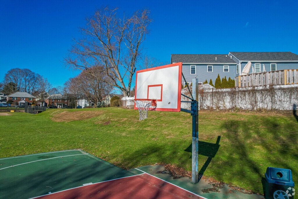 Lowell Elementary School is part of Watertown Public school system.