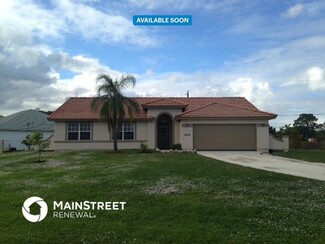 2092 SE Mary Terrace, Port St. Lucie, FL 34952