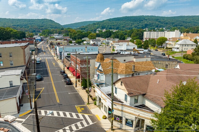 Main Street in Luzerne is bustling with residents for great local food and drinks.