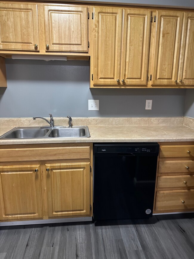 3593 Scarberry Dr, Hilliard, OH 43026 - photo 3