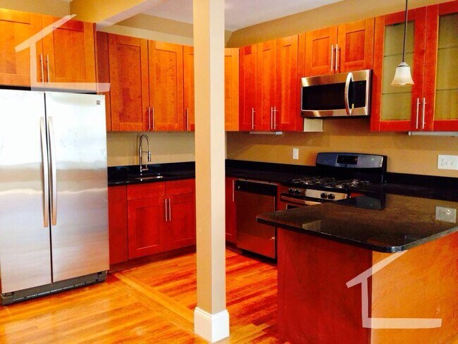 8 Saint Lukes Rd unit 3, Allston, MA 02134 - photo 7