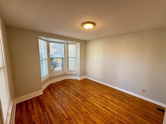 1430 Madison St NE, Minneapolis, MN 55413 - photo 4