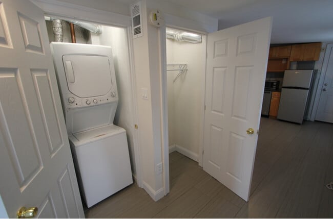 1920 Bainbridge St unit 3R, Philadelphia, PA 19146 - photo 5