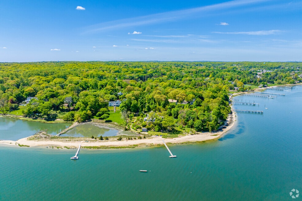 Neighborhood_Oyster Bay Cove_01_072823.mp4