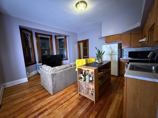 133 Parker St unit 2, Cincinnati, OH 45219 - photo 5