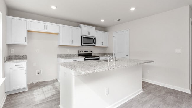 105 Greenbrier Way unit 38607975, Stoneville, NC 27048 - photo 6