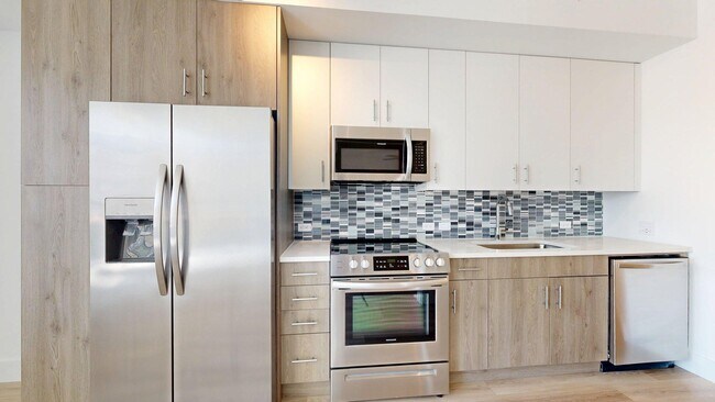 Griffis West Palm, West Palm Beach, FL 33401 - photo 2