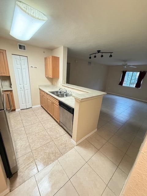 6768 Heritage Grande, Boynton Beach, FL 33437 - photo 2