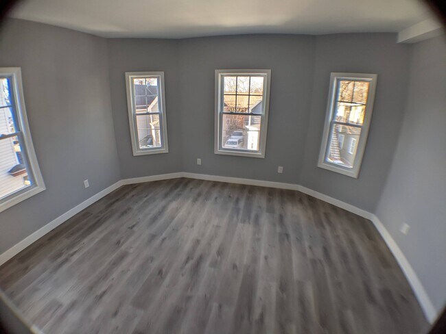 43 Clare St unit 2, Lowell, MA 01854 - photo 5
