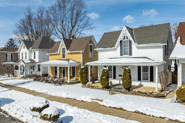 The median home price in Urbana is $208,000, well below the national median.