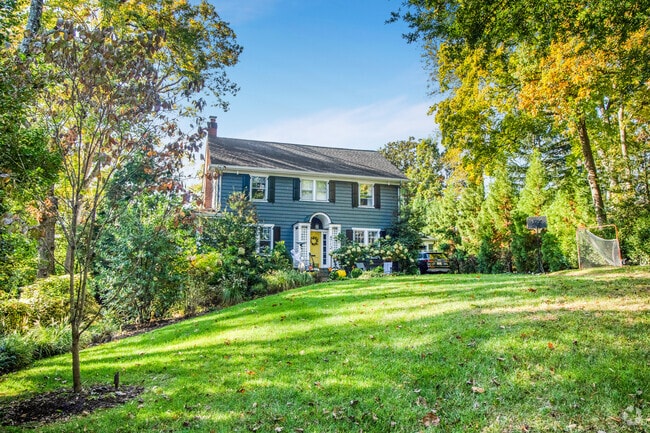 Majestic homes sitting on lush green lawns can be found throughout Somerset.