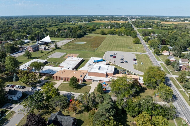 Zilwaukee Elementary School offers students a dynamic learning environment.