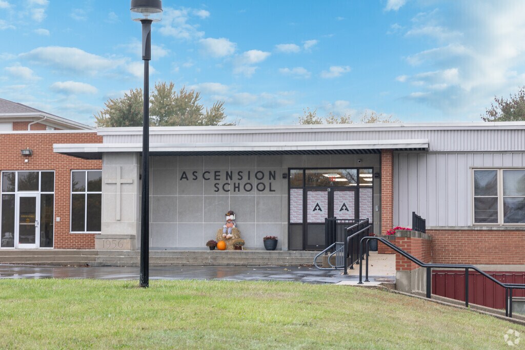 Ascension Catholic School is a private, highly rated school, teaching grades K-8.