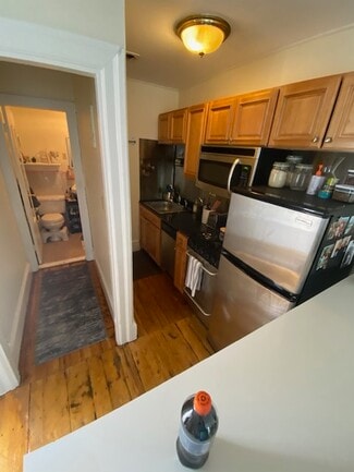 1073 Beacon St Unit 3, Brookline, MA 02446