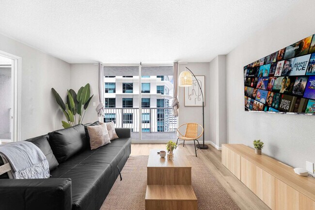 1 SE 12th St unit FL30-ID1022225P, Miami, FL 33131 - photo 7